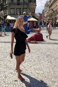 3. Download full pics of Big tits heading to Prague from lifepornstories.com