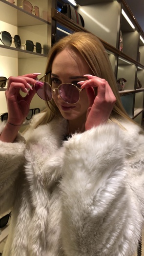 1. Download full pics of Model from your dreams from lifepornstories.com