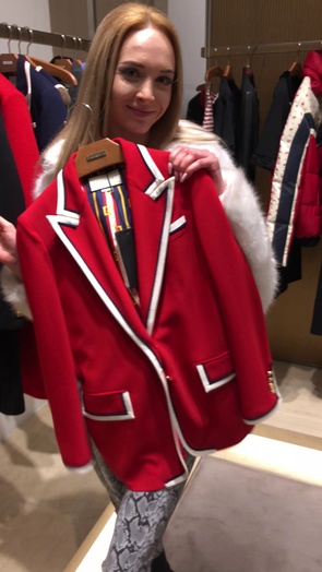 3. Download full pics of Model from your dreams from lifepornstories.com