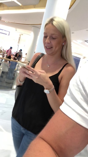 2. Download full pics of Shopaholic Karol from lifepornstories.com