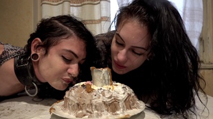 1. Download full pics of Ass Caramel Sauce from perversefamily.com