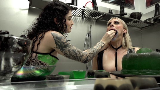 5. Download full pics of Goth Jelly Dinner from powerfetish.com