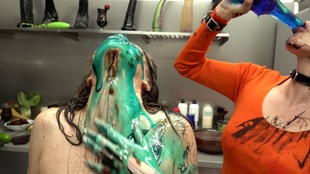 9. Download full pics of 伊甸·艾薇往嘴里撒尿 from powerfetish.com