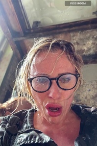 4. Download full pics of День 4 —  Мочиться в глаза from r51.com