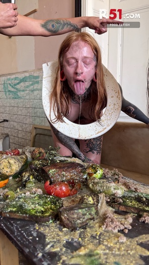 8. Download full pics of Day 15 - Rotten Food from r51.com