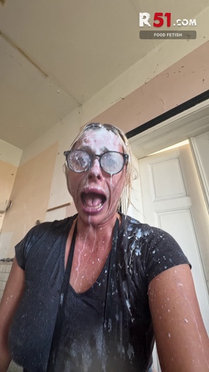 1. Download full pics of Day 15 - Extreme Food Orgy from r51.com