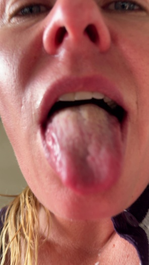 3. Download full pics of I Want your Cock 🤤 from selfiefetish.com