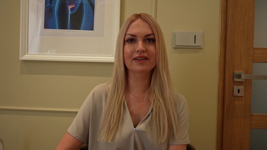 3. Download full pics of Busty MILF Lena from therapyasmr.com