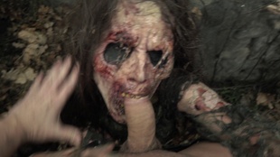 3. Download full pics of ゾンビ from unrealporn.com