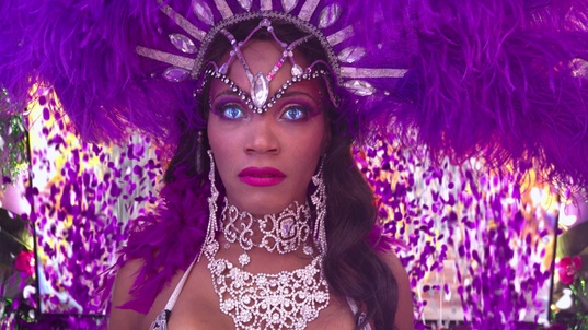 1. Download full pics of 狂欢节舞者 from unrealporn.com