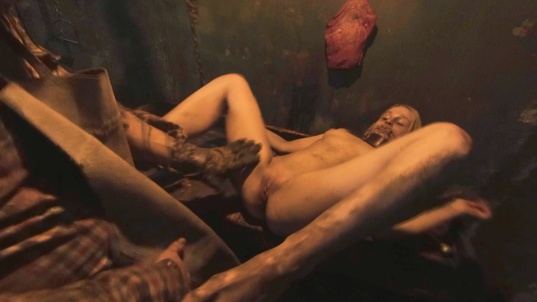 6. Download full pics of The butcher in 180° from xvirtual.com