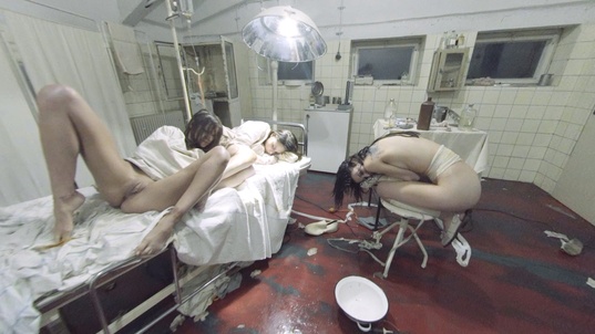 1. Download full pics of Hellspital in 180° from xvirtual.com