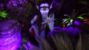 2. Download full pics of Porndora in 180° from xvirtual.com