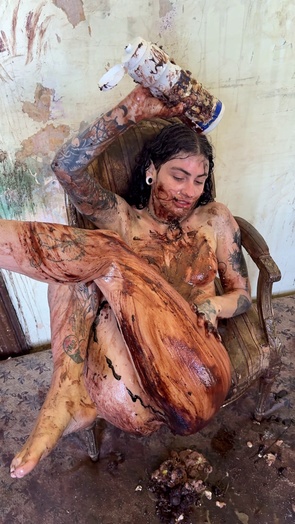 5. Download full pics of Chocolate Cake and Monster Cock in Anal from xxlanal.com